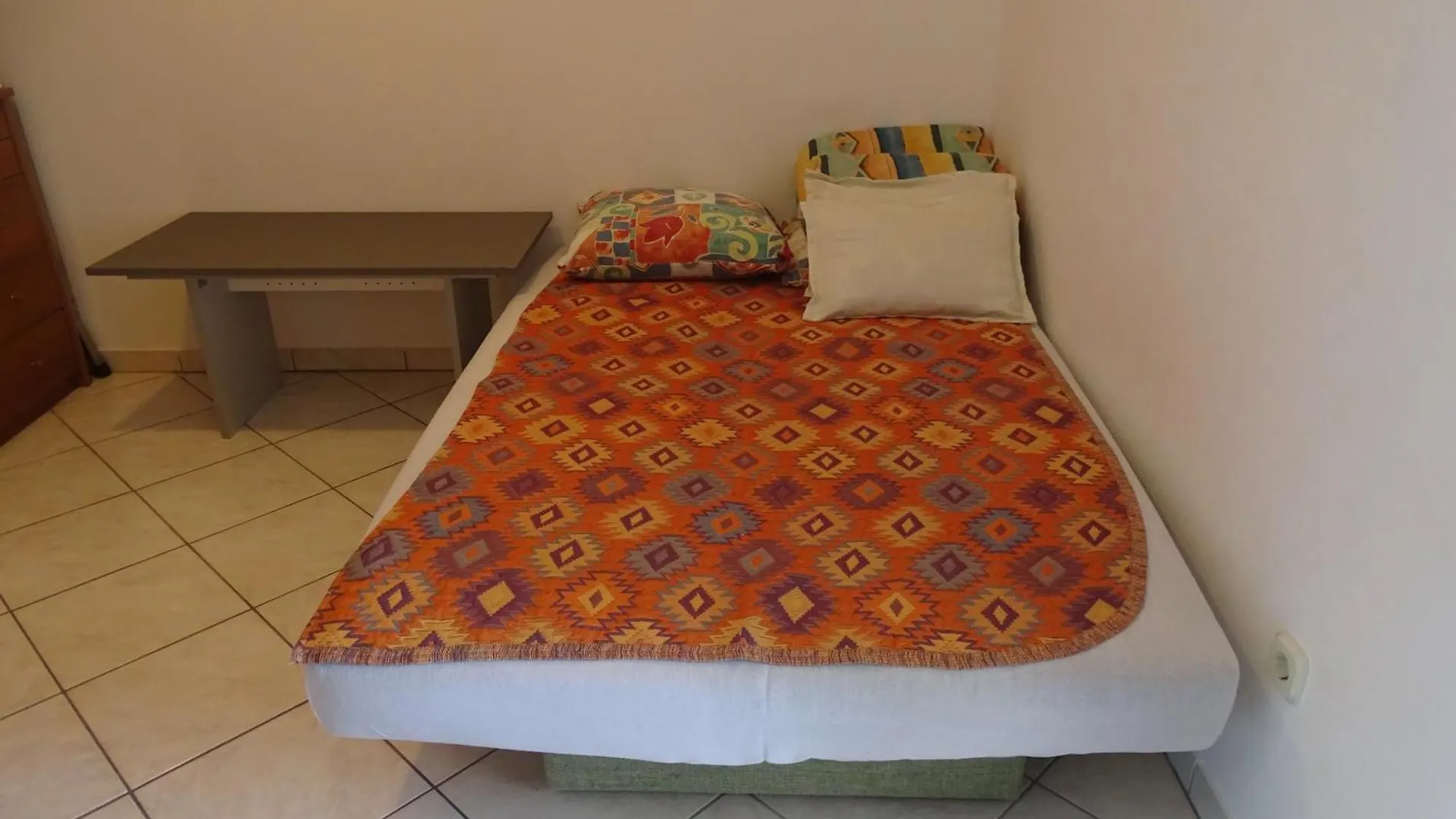 Comfortable Apartment With Kitchen, Close To Beautiful Beach Povljana 0*,  Croatia