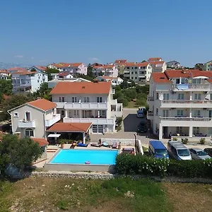 Appartamento Jurac, Povljana
